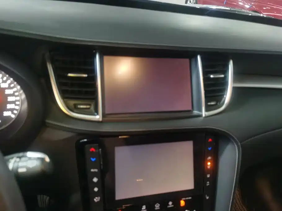 Infiniti QX50 — миниатюра 13