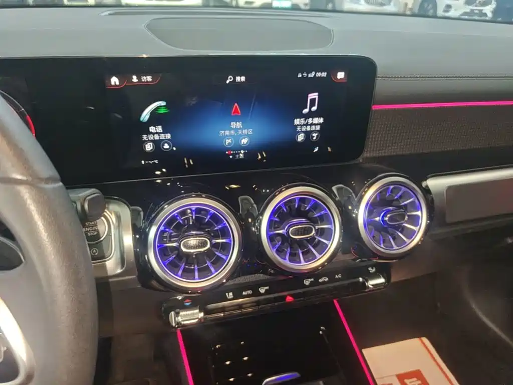 Mercedes-Benz GLB — миниатюра 13
