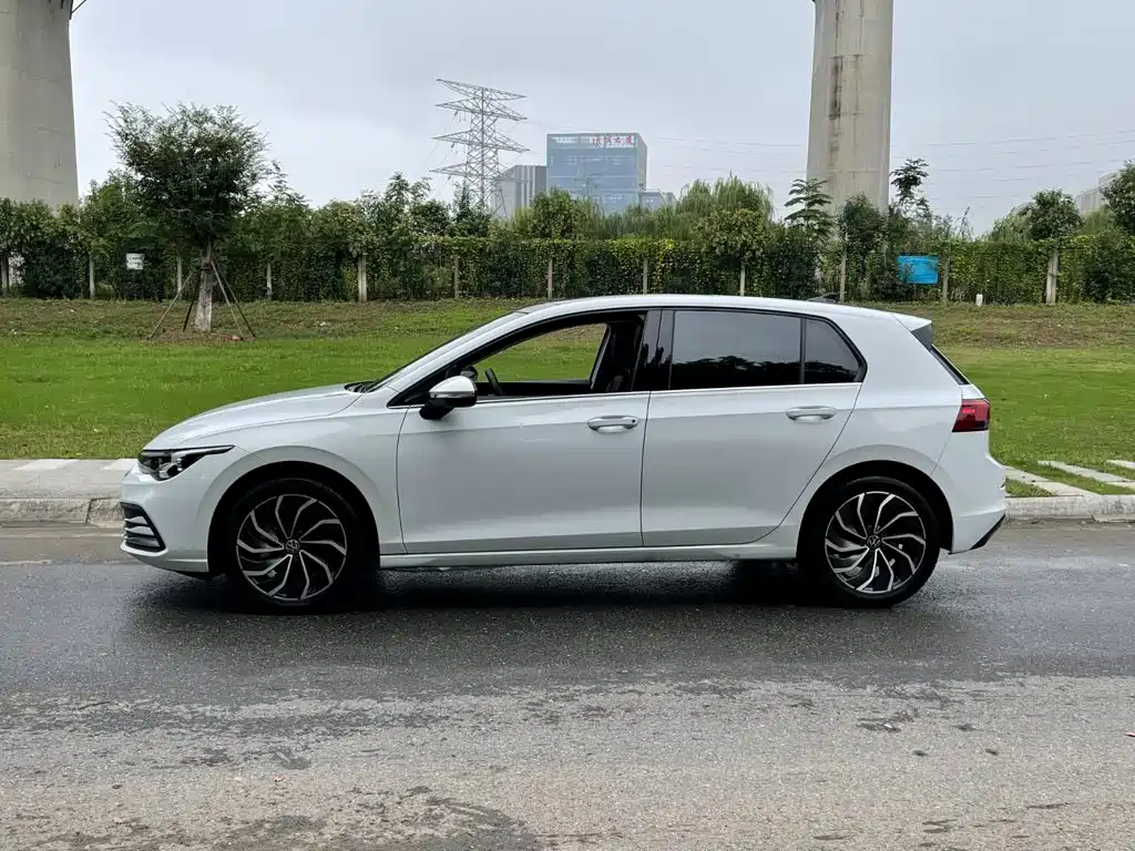 Volkswagen Golf — миниатюра 6