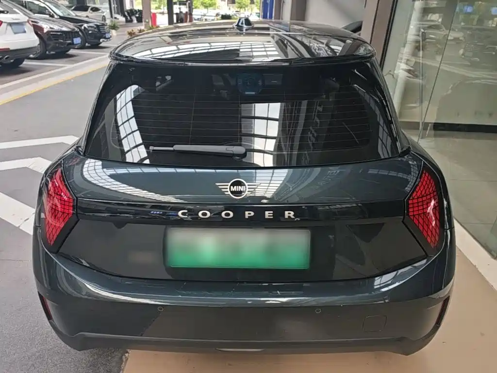 MINI MINI COOPER EV — миниатюра 6