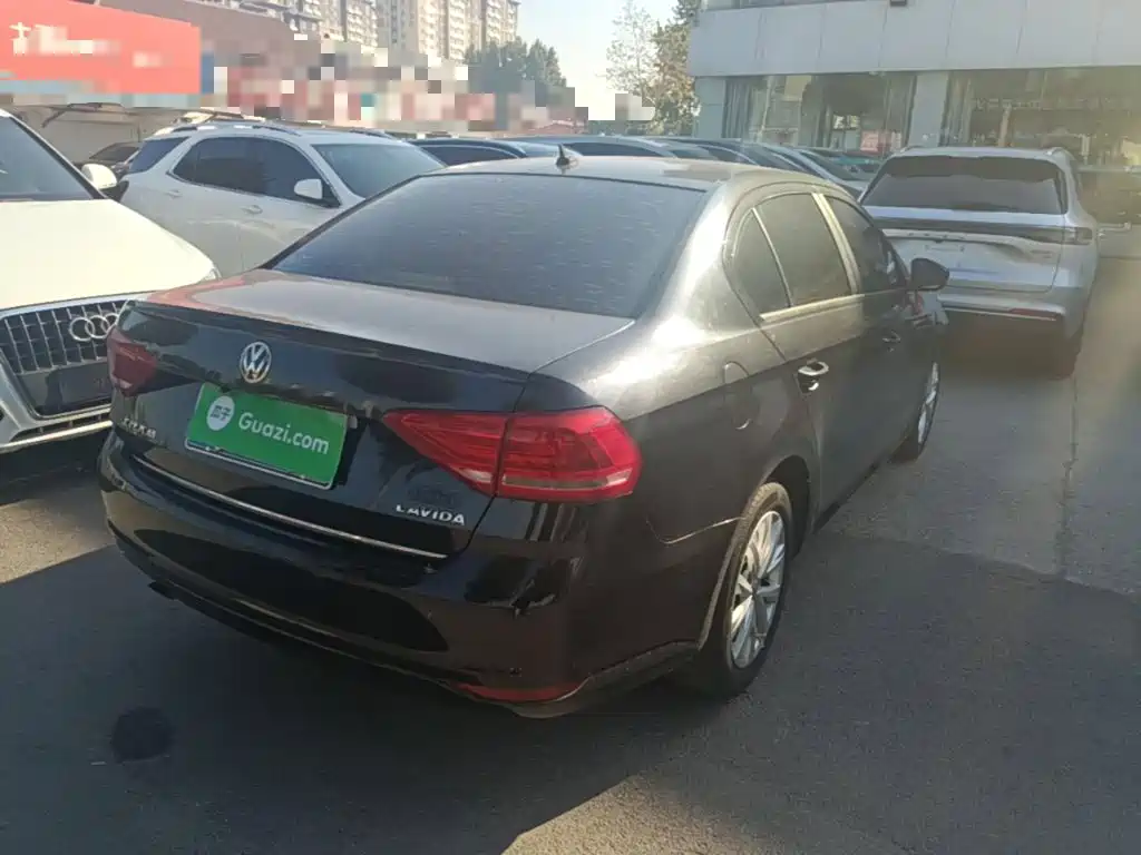 Volkswagen Lavida — миниатюра 7