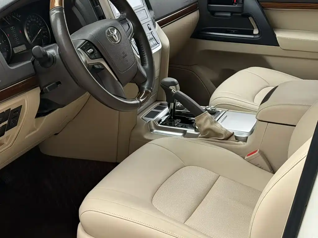 Toyota Land Cruiser 2015 4.6L V8