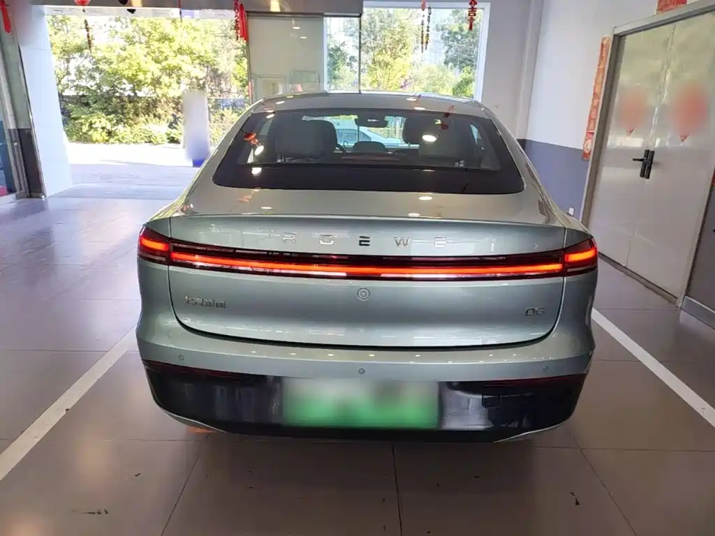Roewe D6 — миниатюра 6