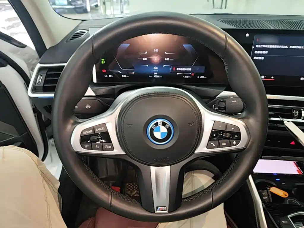 BMW i3 — миниатюра 11