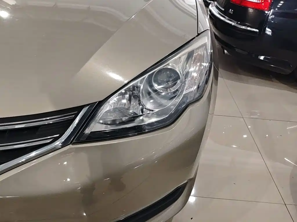 Roewe 360 — миниатюра 24