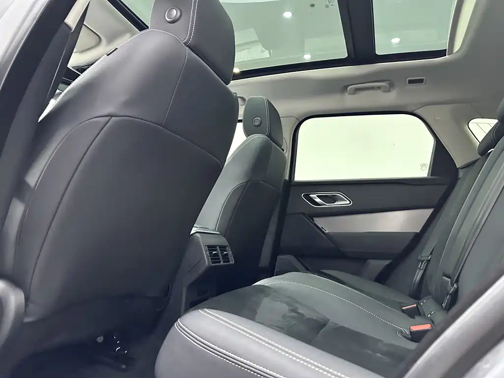 Land Rover Velar — миниатюра 14