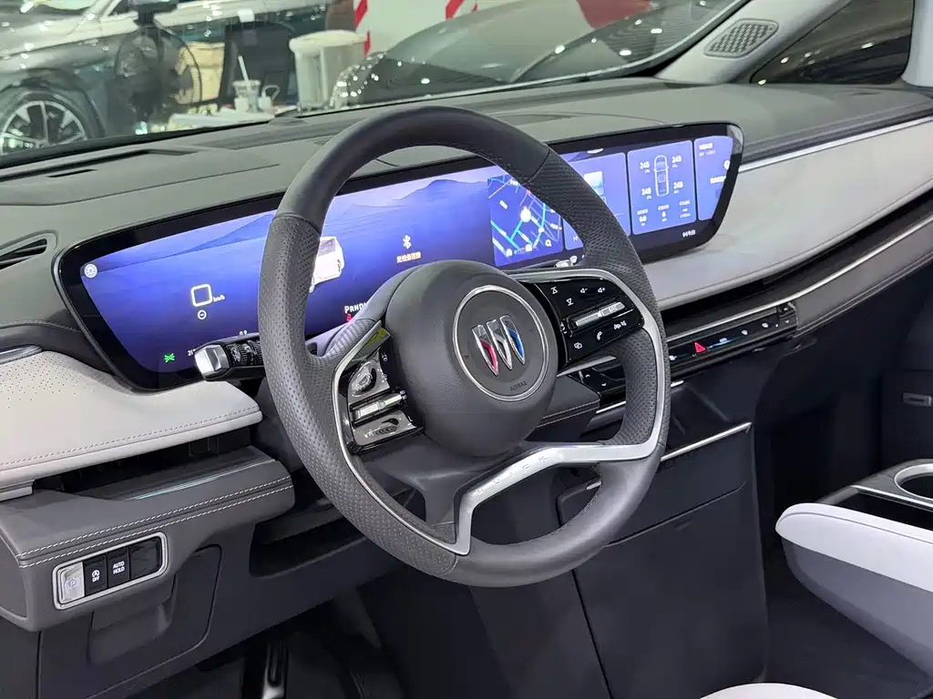Buick GL8 — миниатюра 5