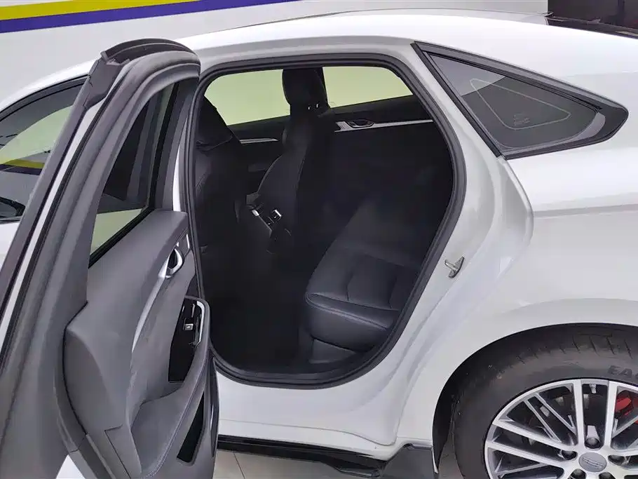 GEELY AUTOMOBILE XINGRUI