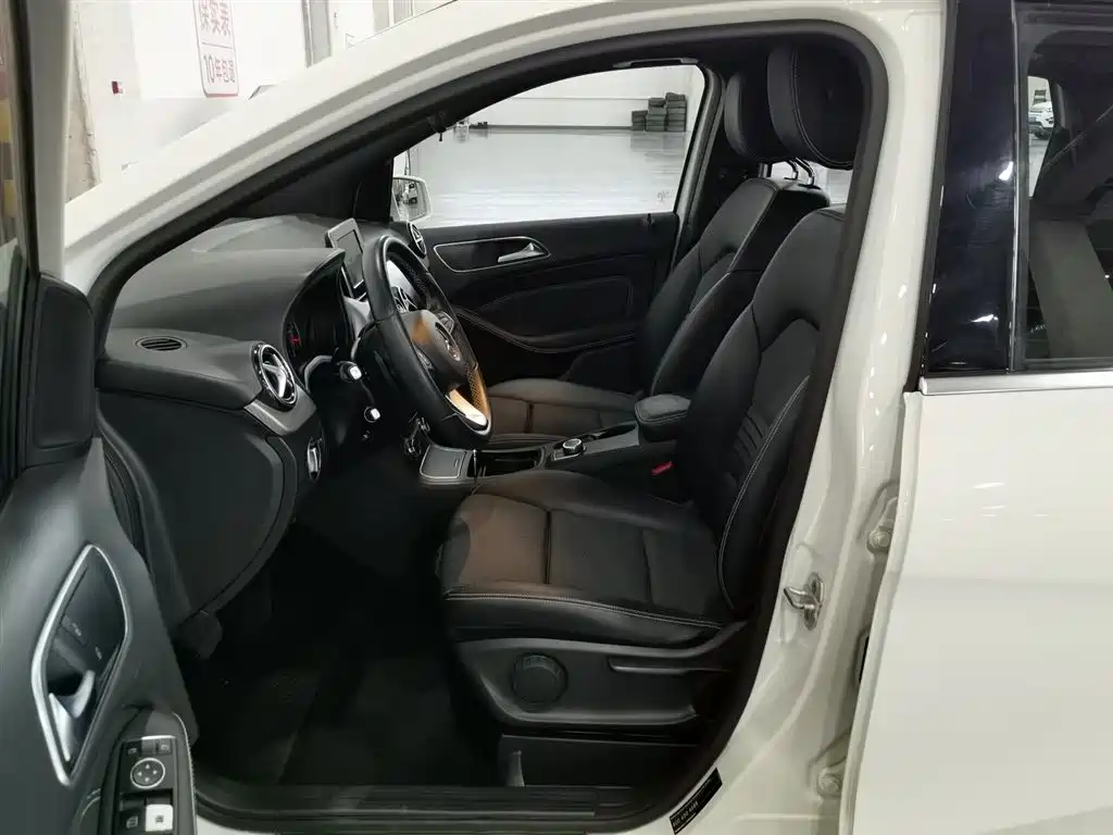Mercedes-Benz B-Class B 2015 B 200