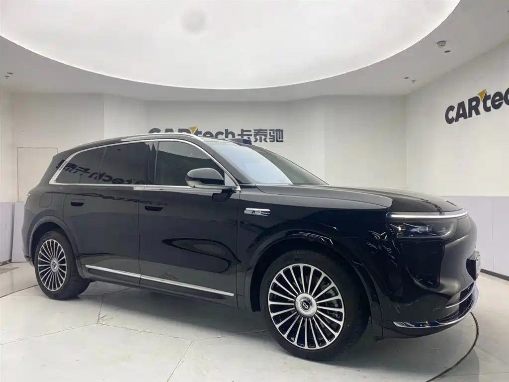 Aito M8 2025 Max+ 53.4kWh 5 мест (192 ）