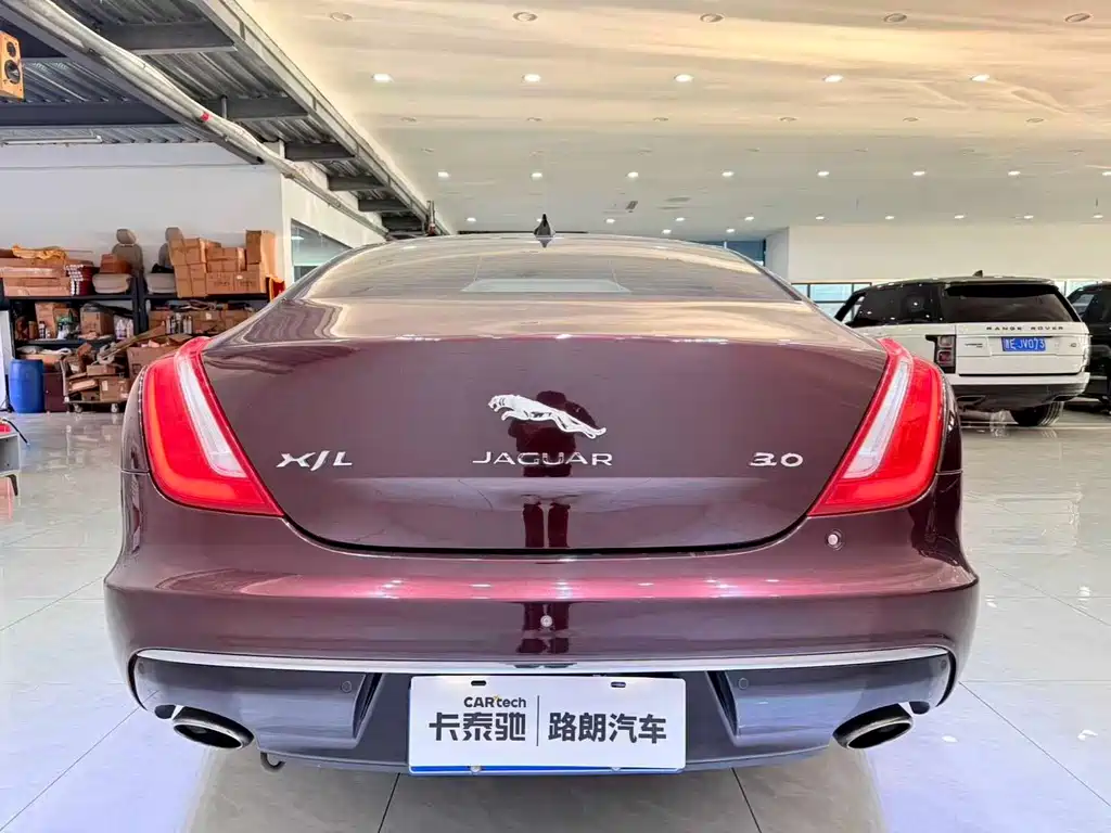 Jaguar XJ — миниатюра 5