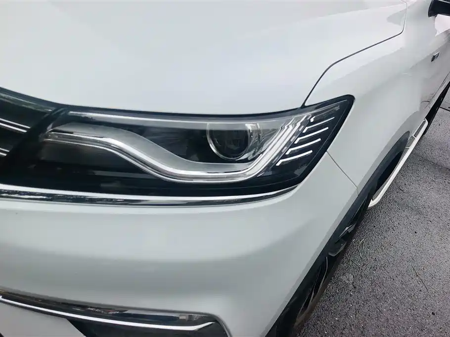 Roewe RX5 2016 20T AT Smart
