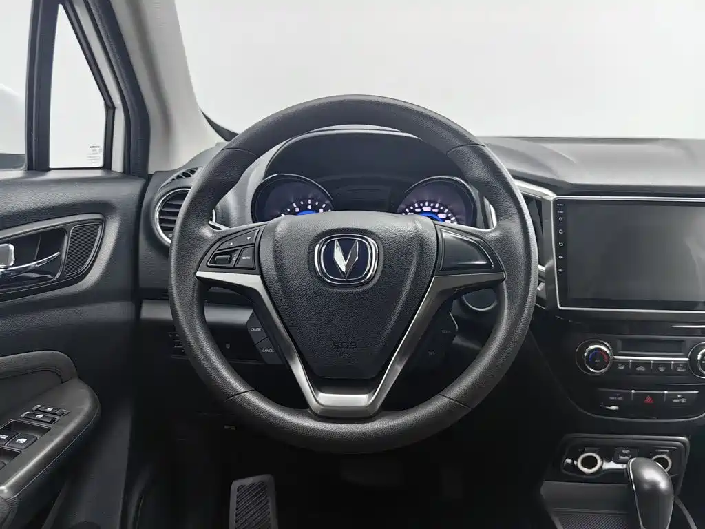 Changan CS15 — миниатюра 11