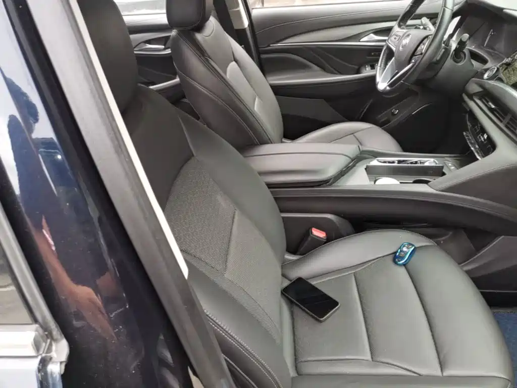 Buick Enclave — миниатюра 25