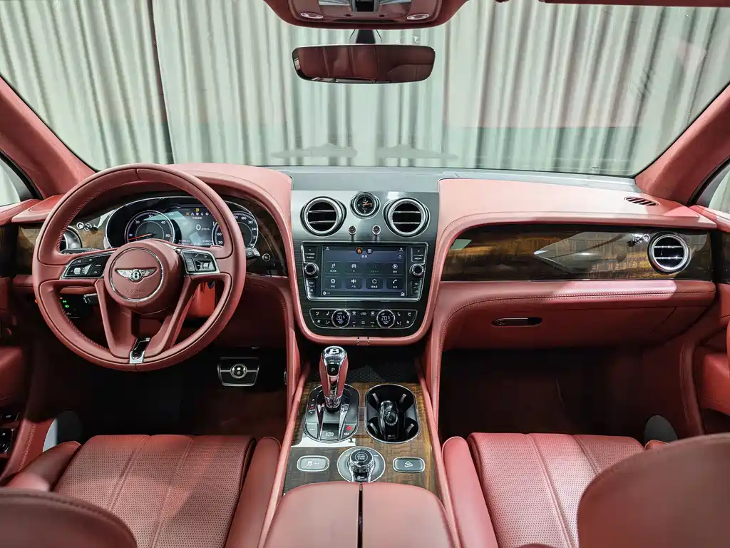 Bentley Bentayga 2018 4.0T V8
