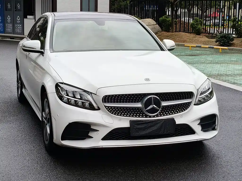 Mercedes-Benz C-Class — миниатюра 3