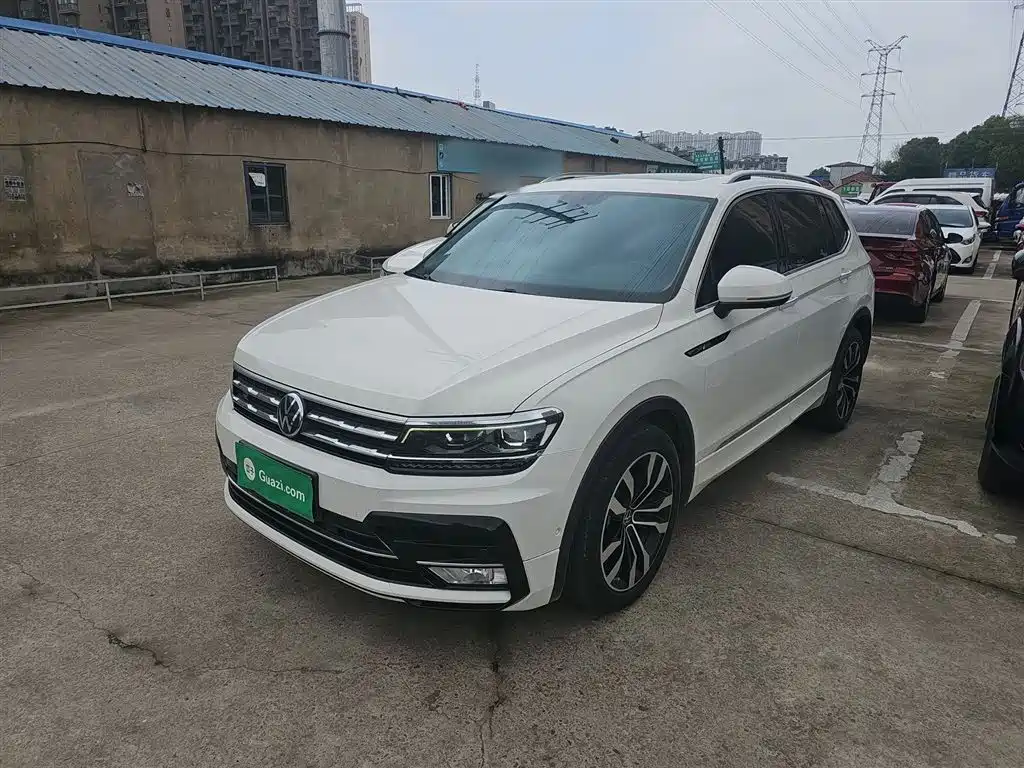 Volkswagen Tiguan L L 2021 330TSI AT R-Line Flagship