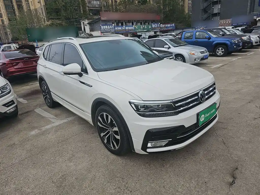 Volkswagen Tiguan L L 2021 330TSI AT R-Line Flagship