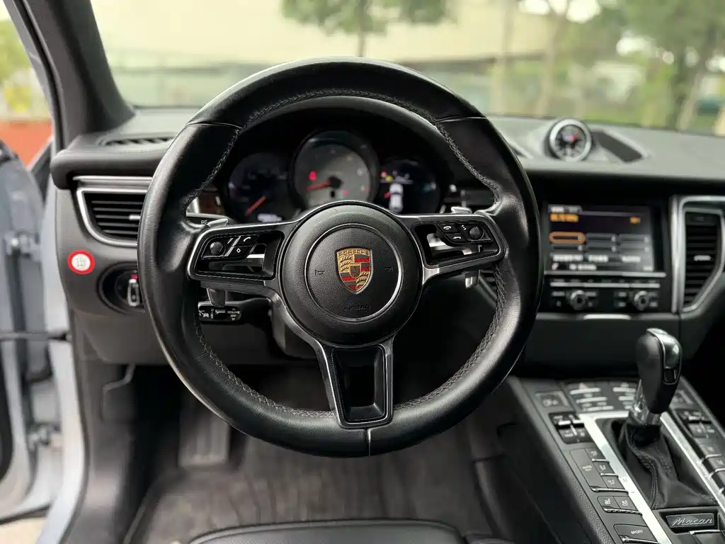 Porsche Macan 2015