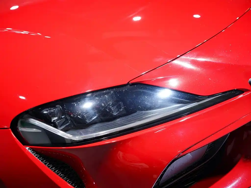 Toyota Supra — миниатюра 2