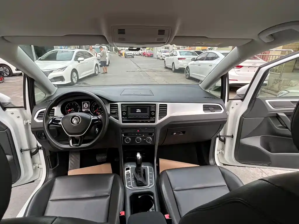 Volkswagen Golf Sportsvan — миниатюра 9