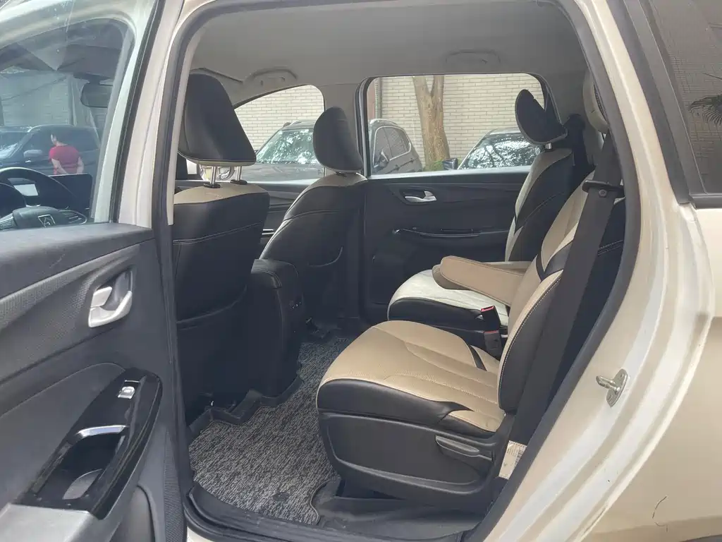 Baojun 730 — миниатюра 10