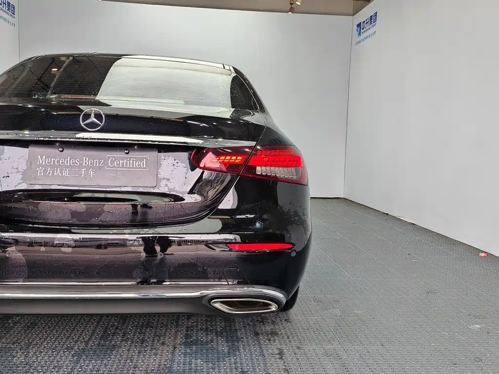 Mercedes-Benz E-Class — миниатюра 20