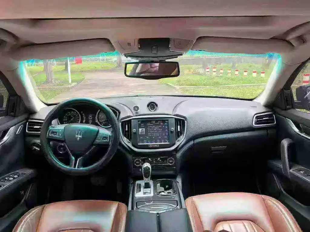 Maserati Ghibli — миниатюра 9