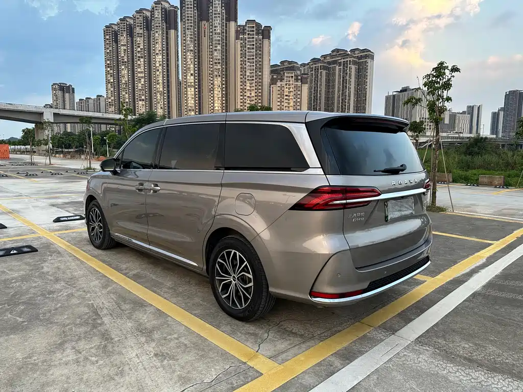 Roewe iMAX8 New Energy — миниатюра 7