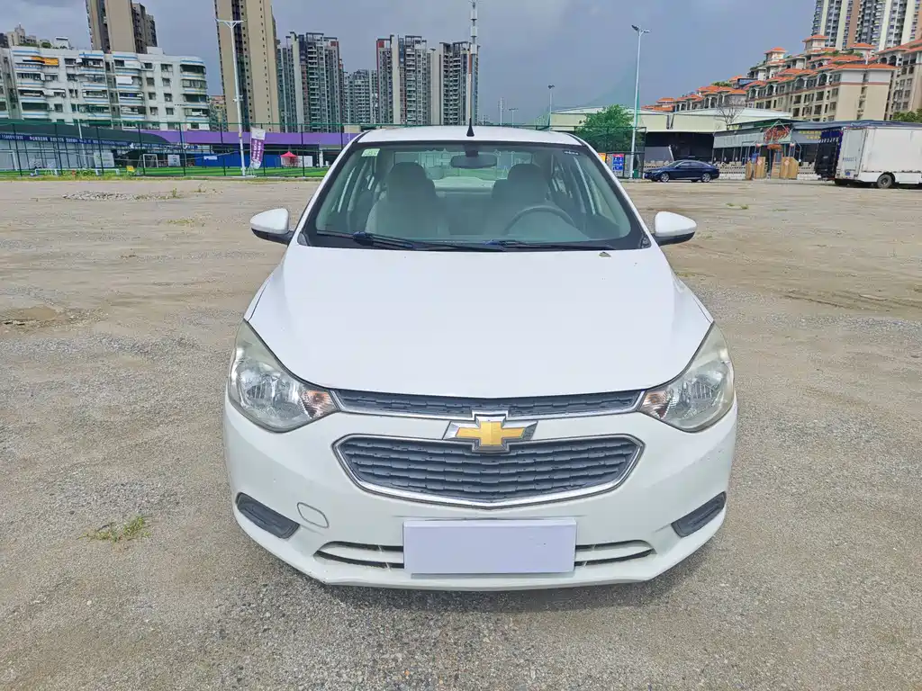 Chevrolet Sail 2015 3 1.3L MT