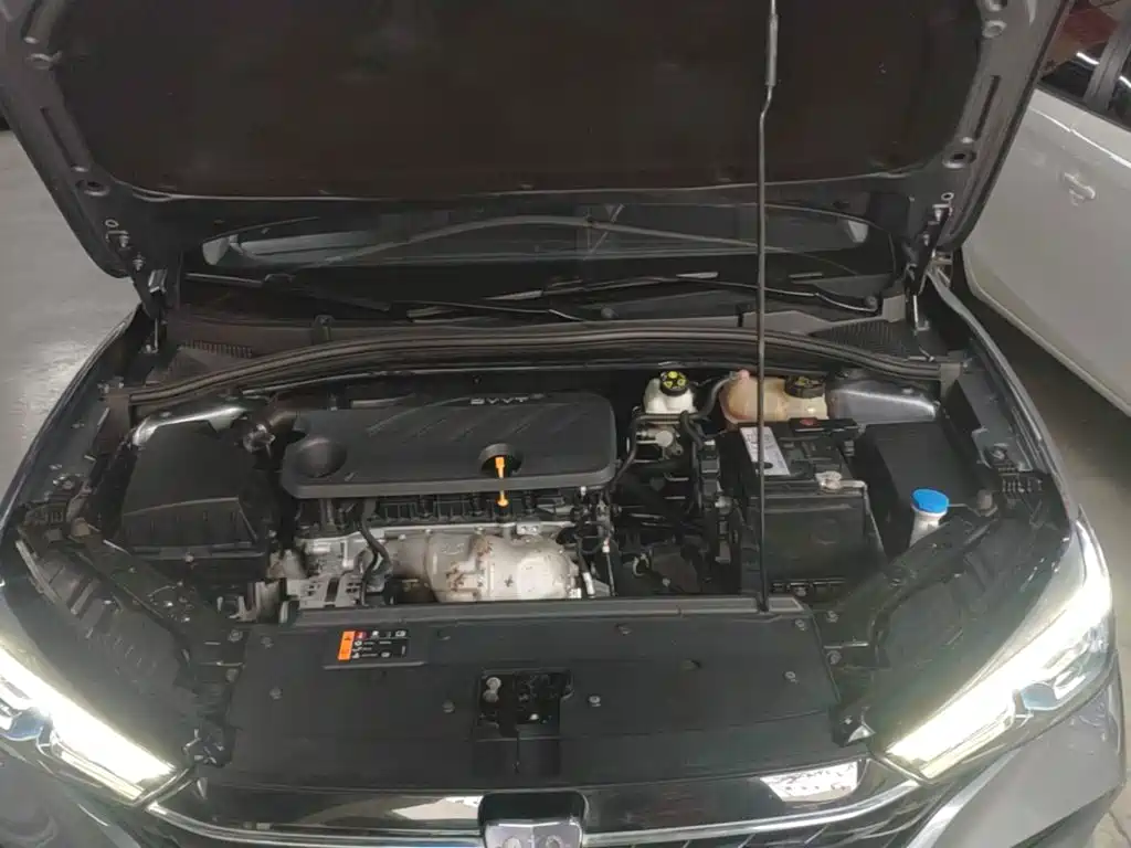 Roewe i5 — миниатюра 20