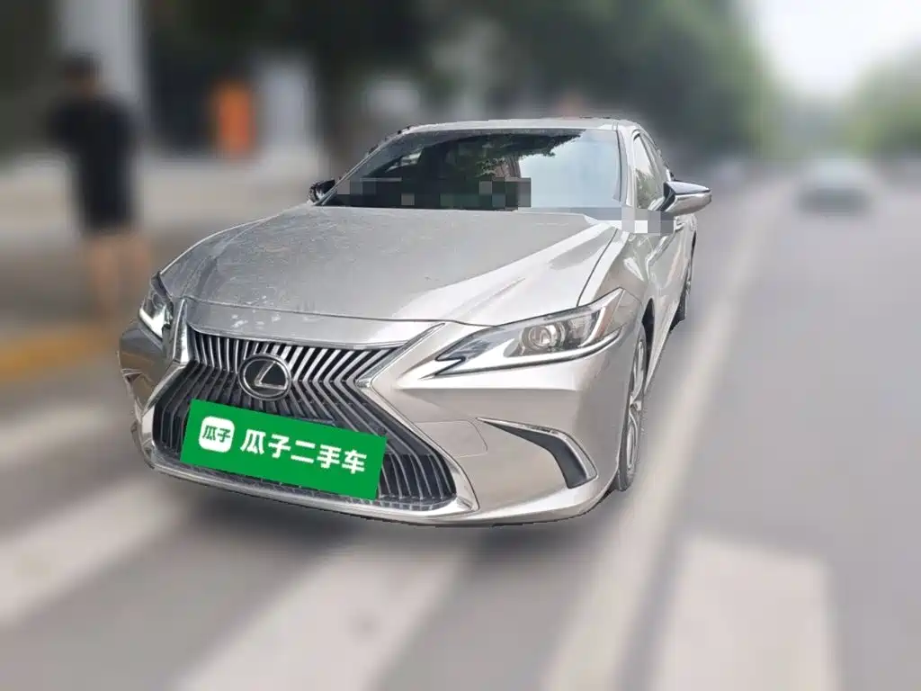 Lexus ES — миниатюра 2