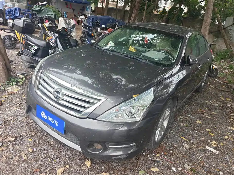 Купить Nissan Teana