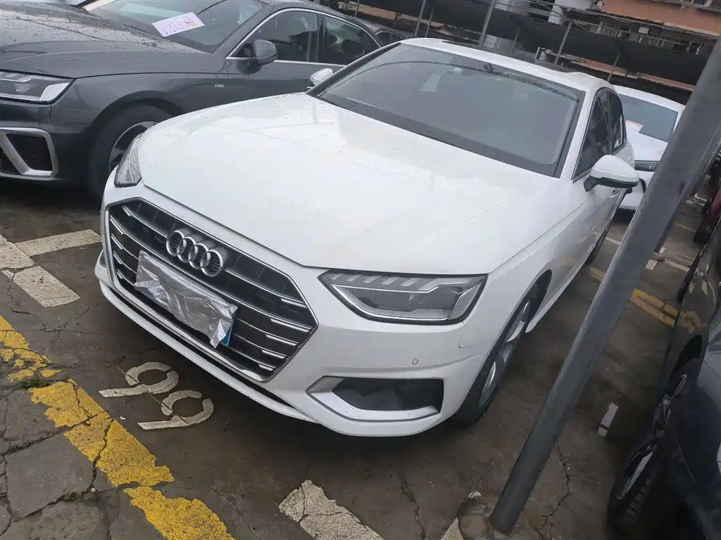Audi A4L 2021