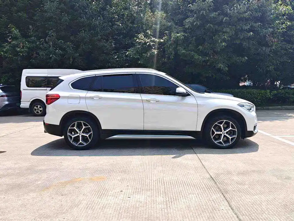 BMW X1 2019 xDrive20Li Premium