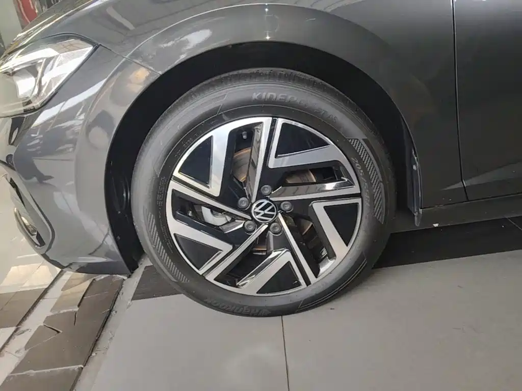 Volkswagen Sagitar — миниатюра 23