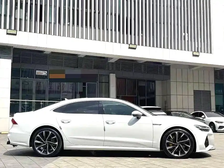 AUDI A7L