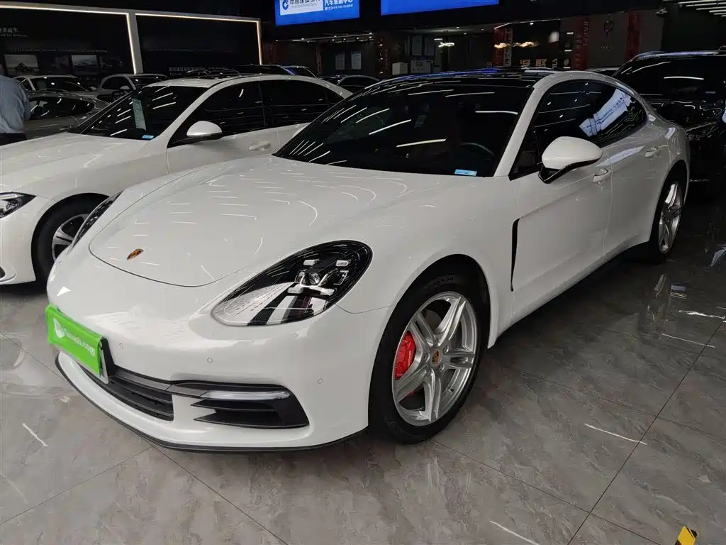 Porsche Panamera 2020