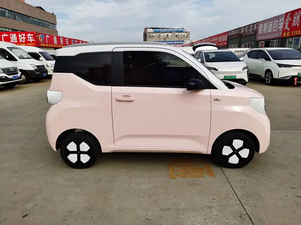 Wuling MINIEV — миниатюра 5