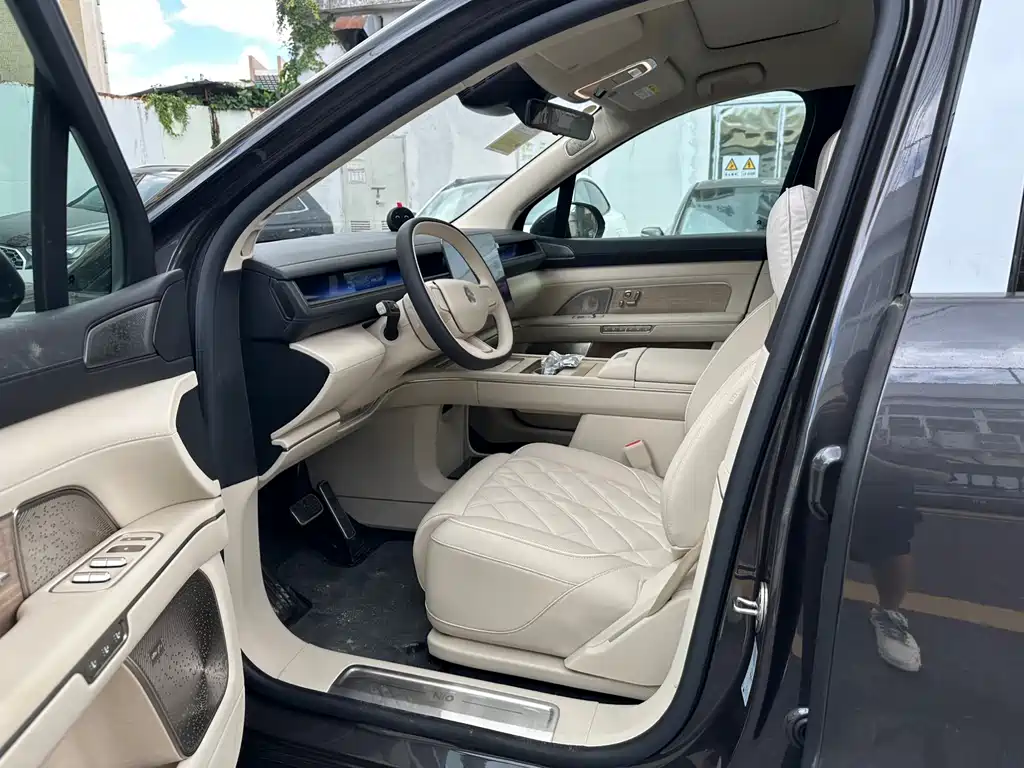 NIO ES8 2026 мест Executive Luxury