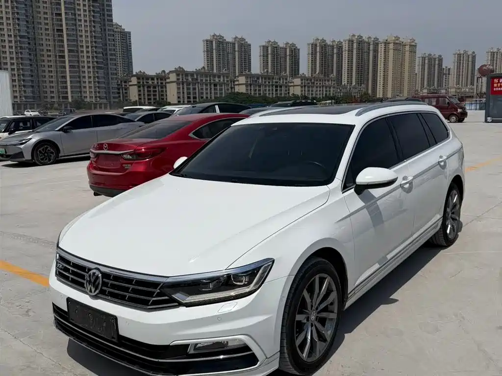 Volkswagen Passat Variant 2016 380TSI R-line