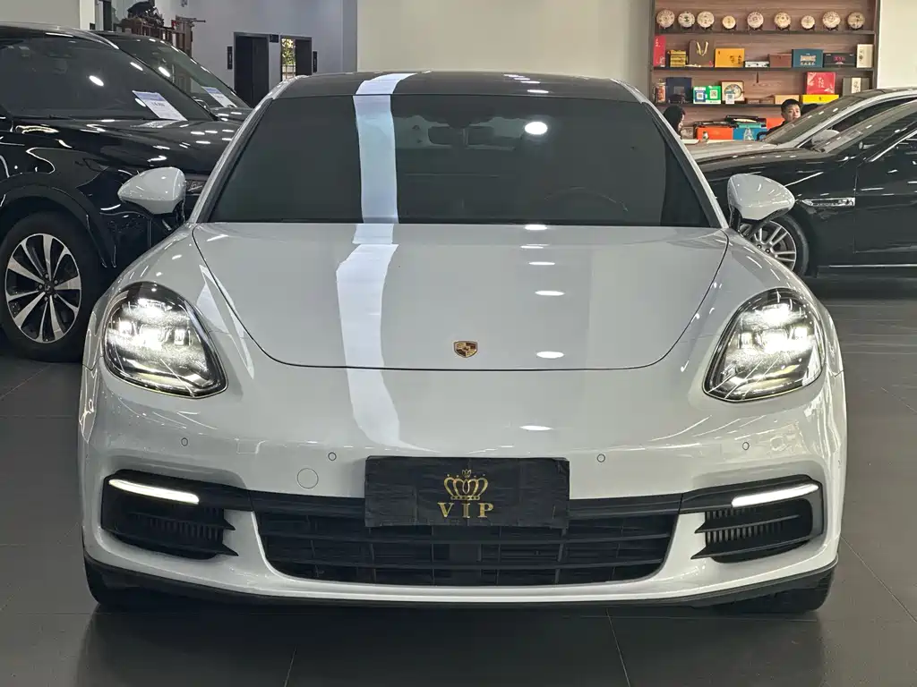 Porsche Panamera — миниатюра 2