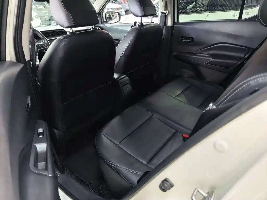 Nissan Kicks — миниатюра 8