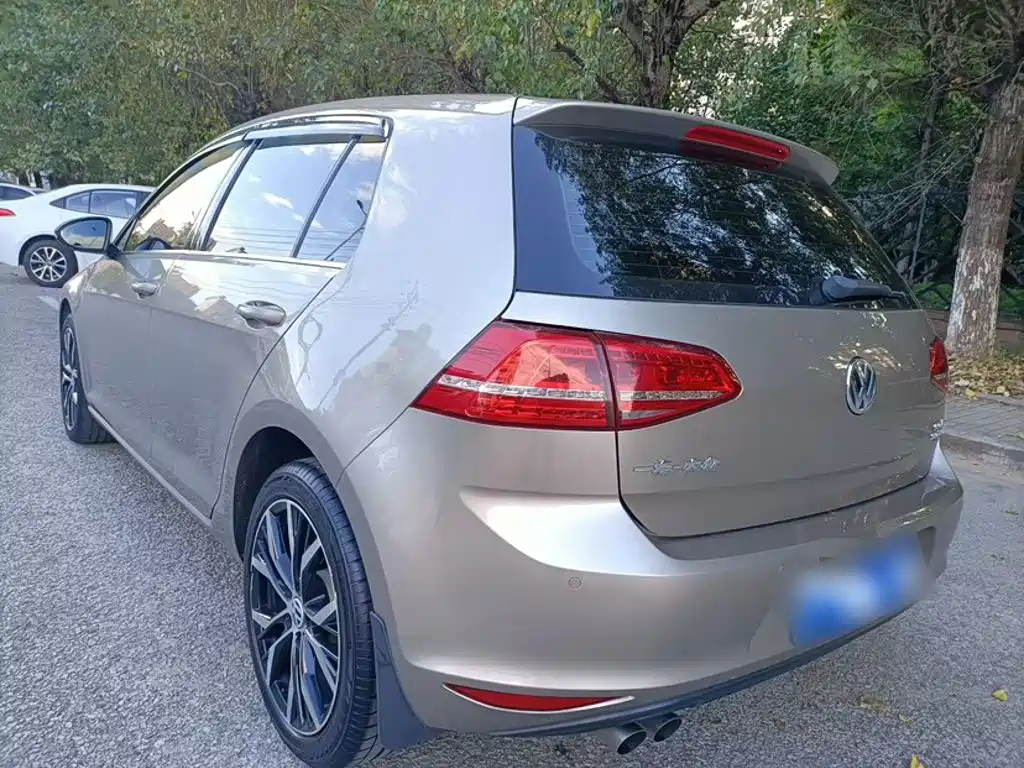 Volkswagen Golf — миниатюра 14