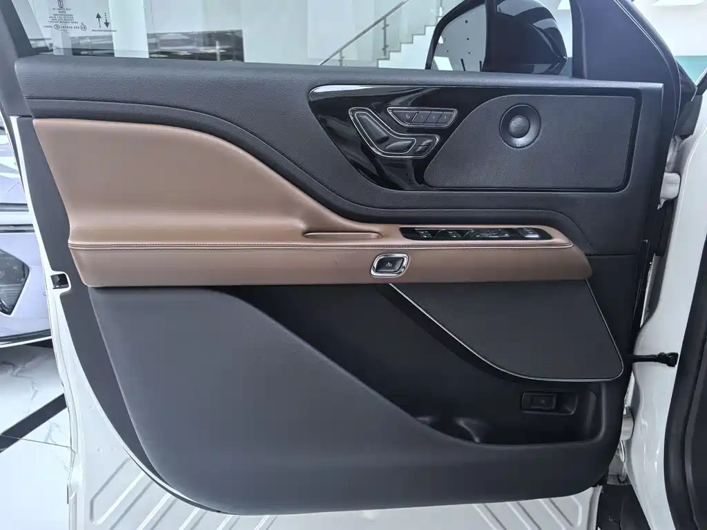 Lincoln Aviator 2020 3.0T V6