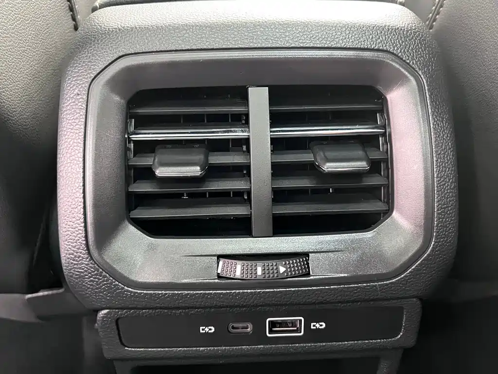 Volkswagen Tharu — миниатюра 11