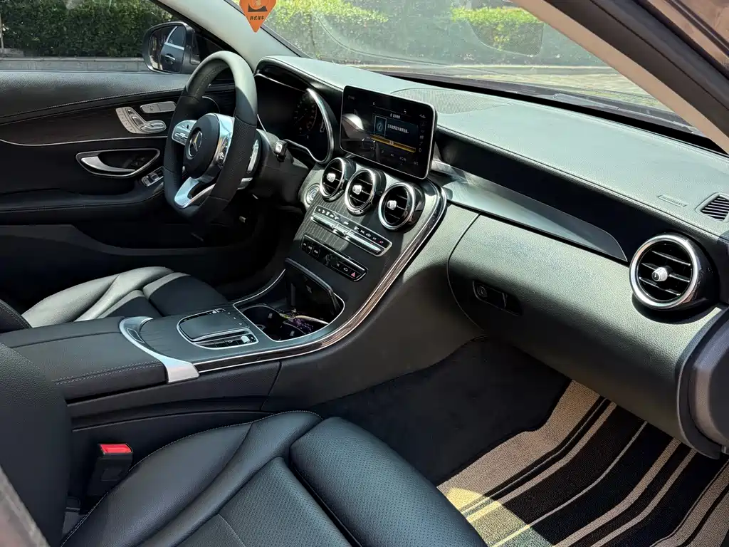 Mercedes-Benz C-Class — миниатюра 9