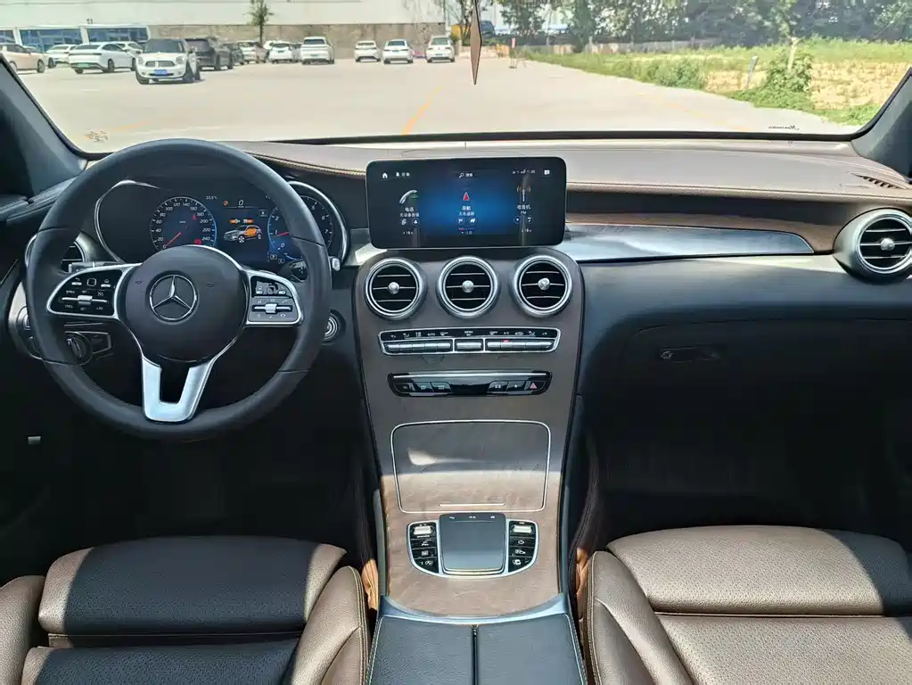 Mercedes-Benz GLC 2022 GLC 260 L 4MATIC Luxury