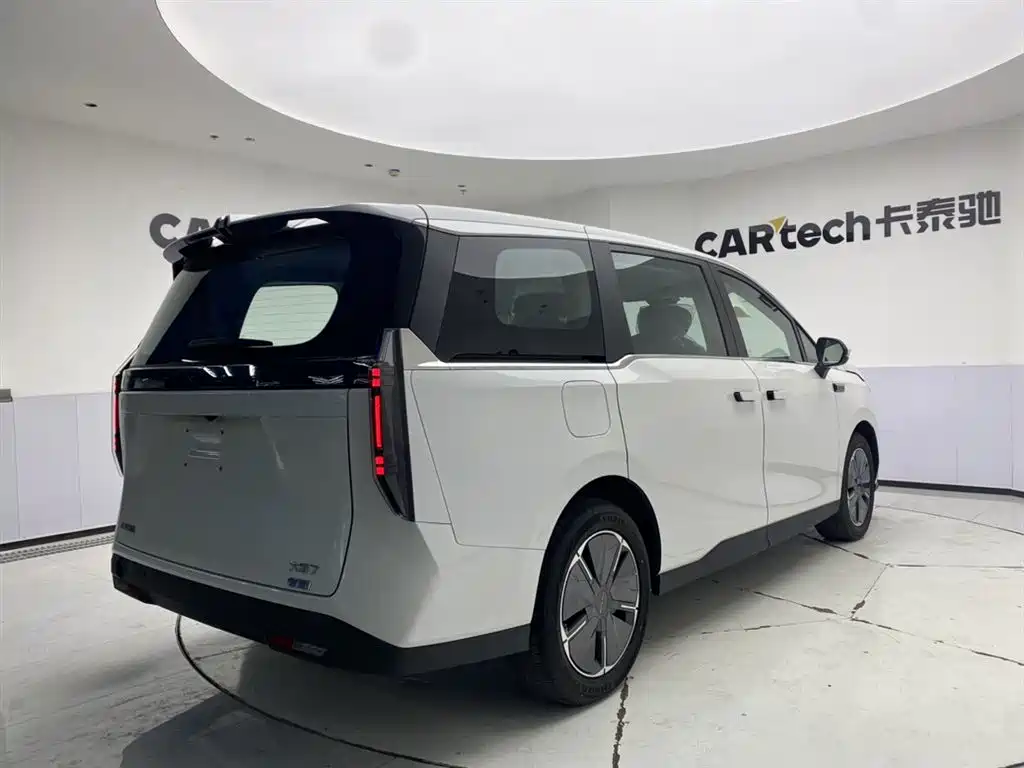 SAIC MAXUS EVERYONE 7