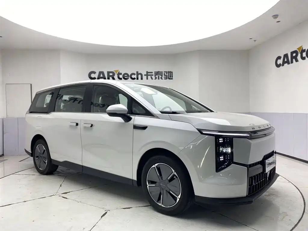 SAIC MAXUS EVERYONE 7